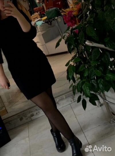 Платье черное