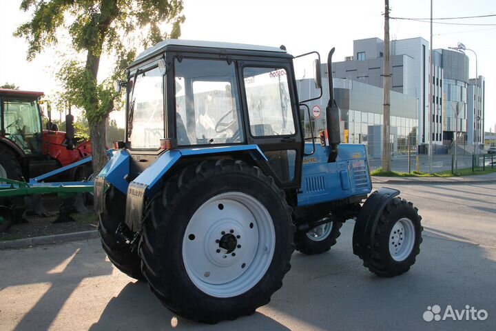 Трактор МТЗ (Беларус) 892, 2011