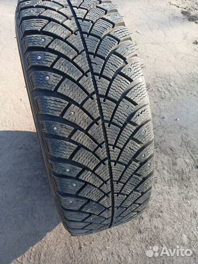 Bfgoodrich G-Force Stud 215/60 R16