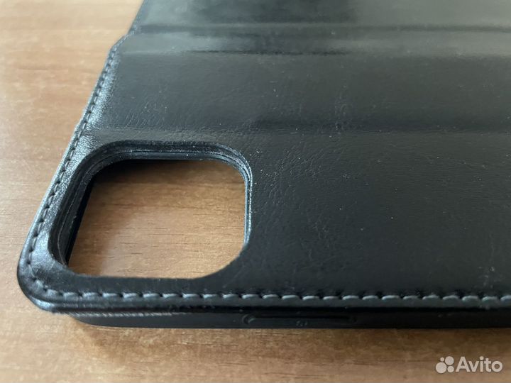 Кожаный чехол iPhone 12, 12 pro на магните чёрный