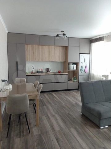 2-к. квартира, 70 м², 5/10 эт.