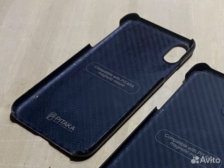 Чехол Pitaka на iPhone 10