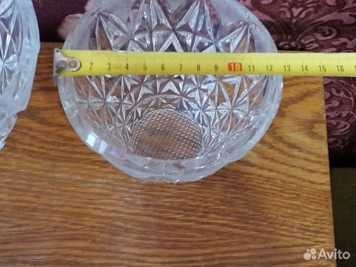 Хрустальная конфетница