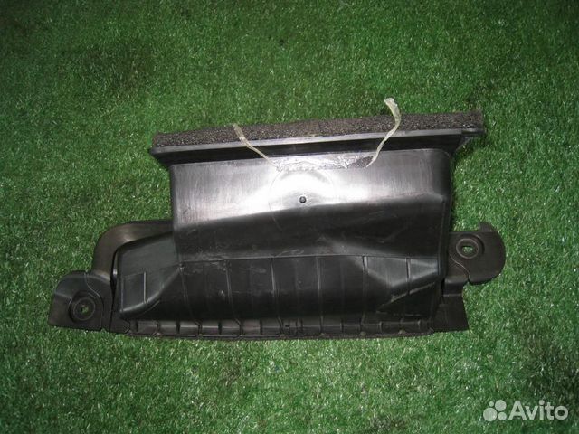 Воздухозаборник Toyota Auris E18 2015