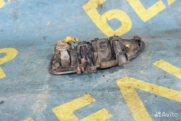 Ручка передней правой двери Subaru Legacy B11