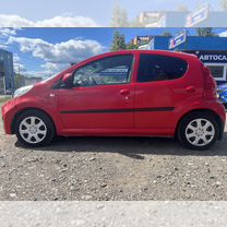 Peugeot 107 1.0 AMT, 2010, 130 000 км, с пробегом, цена 450 000 руб.