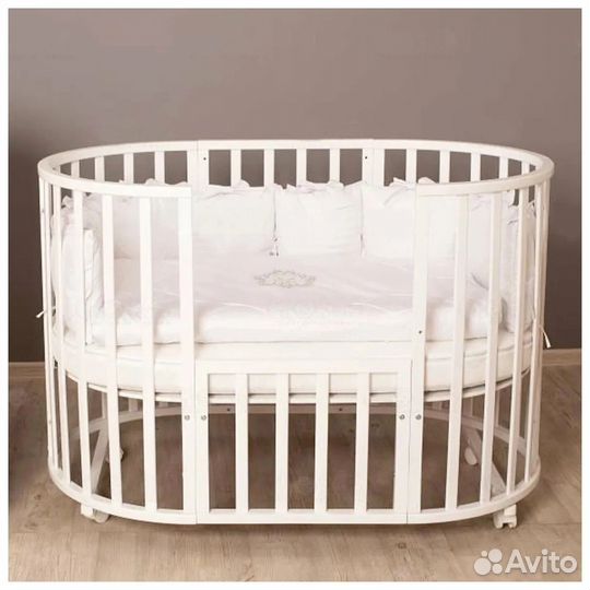 Овальная/круглая кроватка с маятником и матрасами