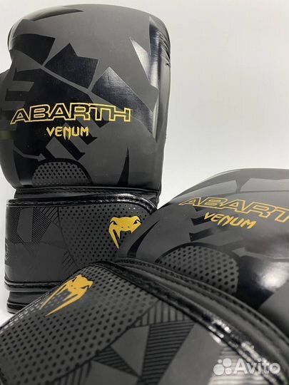 Боксерские перчатки Venum abarth