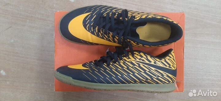 Футзалки nike новые