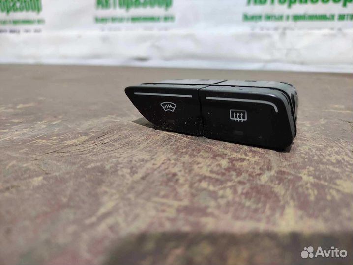Кнопка подогрева стёкол Ford Focus 3
