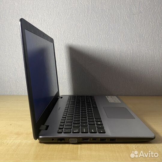 Мощный Игровой Ноутбук i3-8130/4gb/nvidia/SSD+HDD