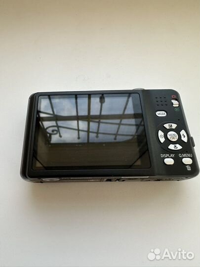 Компактный фотоаппарат lumix