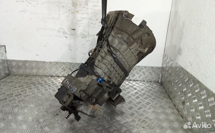 МКПП (механическая коробка переключения передач) F