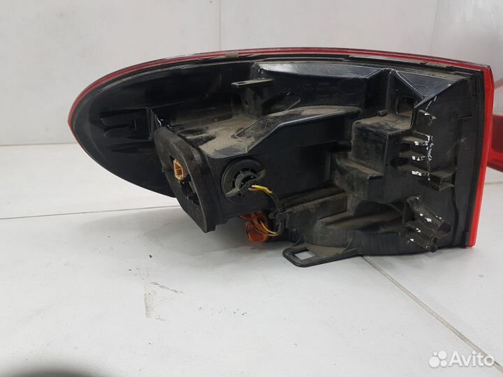 Фонарь задний правый наружный Volkswagen Tiguan