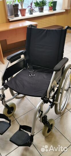 Инвалидная коляска складная бу