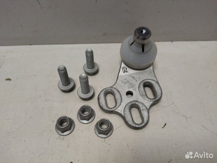 Опора шаровая правая Audi 80/90 B4 1991-1994
