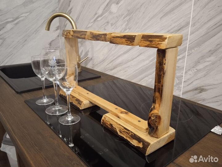 Подставка под бокалы для вина