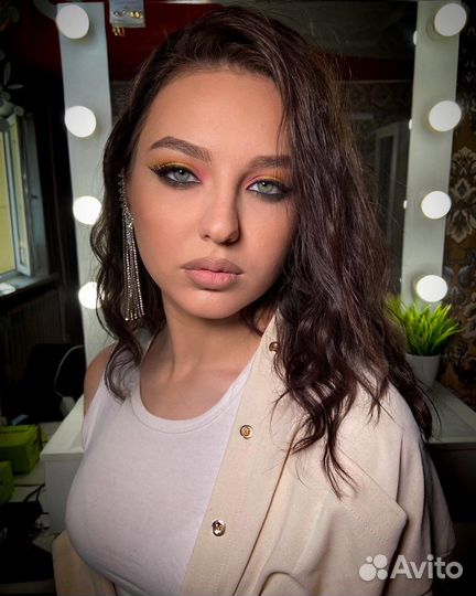 Макияж, укладки, локоны