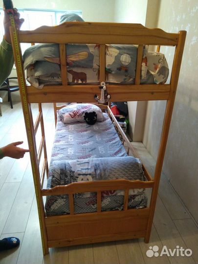 Двухъярусная кровать бу с матрасами