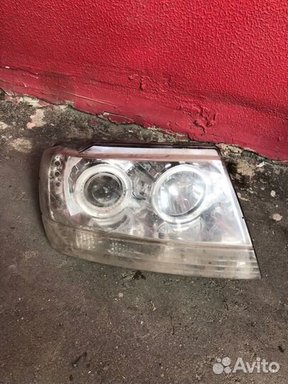 Фара правая Jeep Grand Cherokee WJ