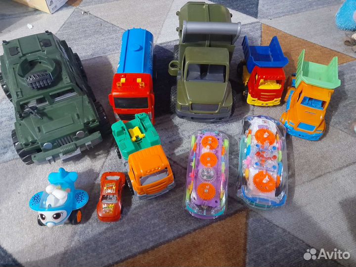 Развивающий коврик+машинки