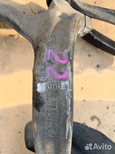 Кулак передний левый Audi А6 C6 3.2 AUK 2004-2008