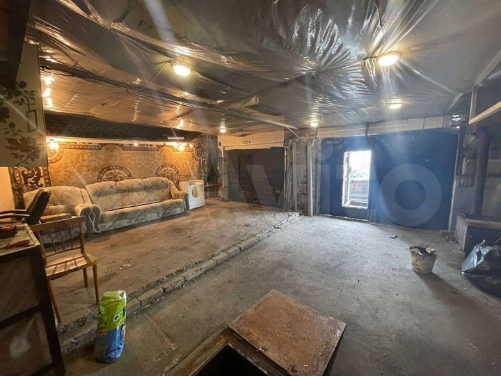 Гараж, > 30 м²