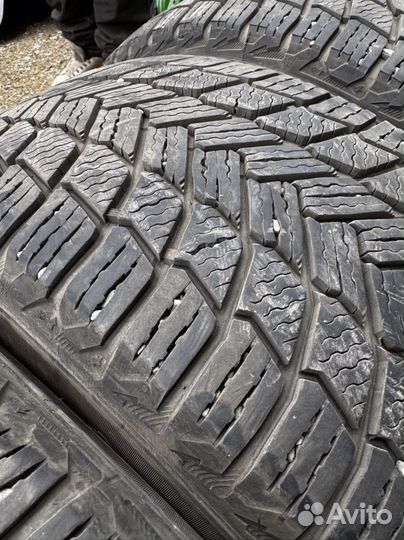 Michelin X-Ice Snow 215/55 R17