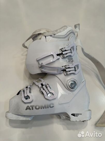 Горнолыжные ботинки детские