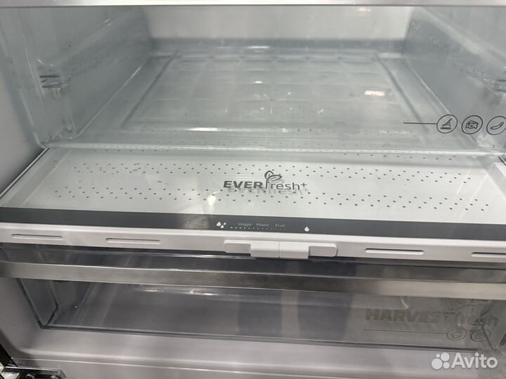 Холодильник Beko серебристый 2м