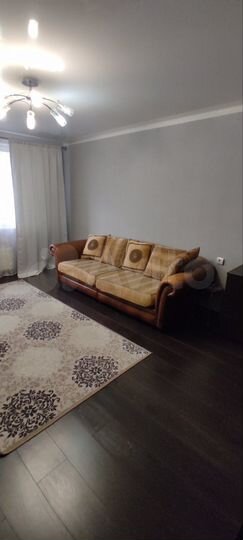 2-к. квартира, 62 м², 7/17 эт.