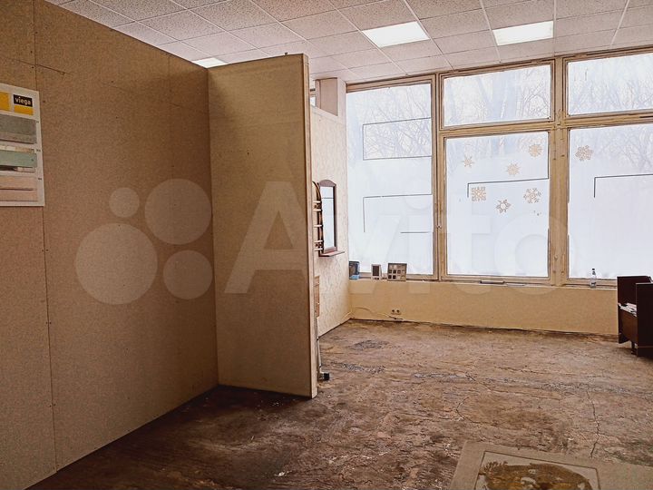 Площади на 2-м этаже ТЦ, 1-я линия, 36 м²