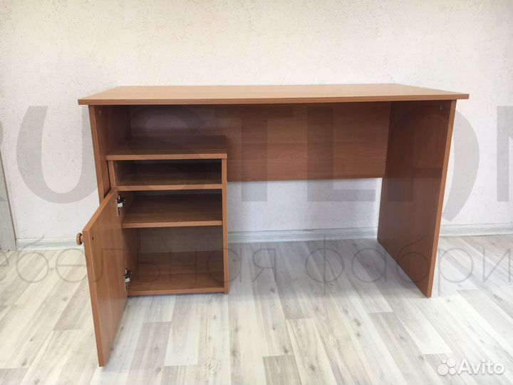 Письменный стол для студента