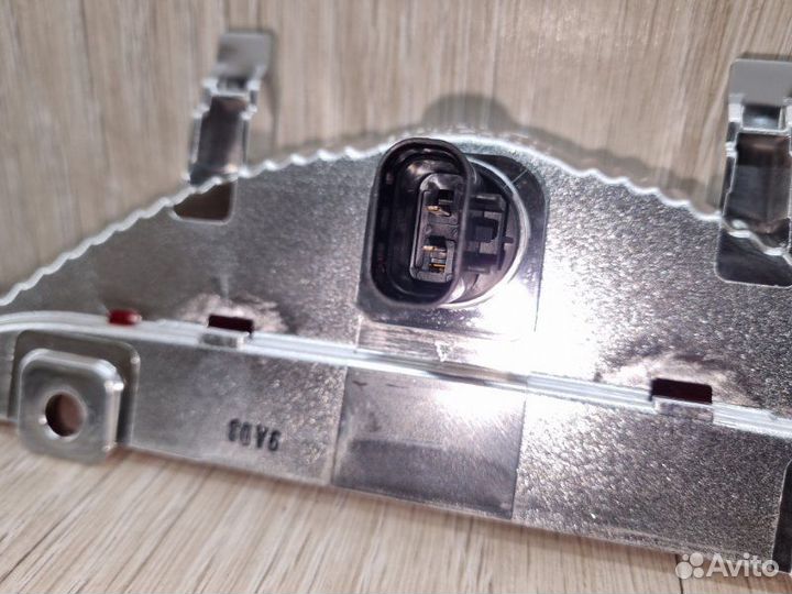 Дополнительный стоп-сигнал Hyundai Solaris 2