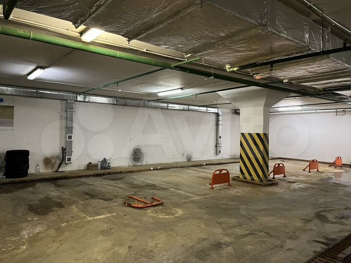 Машиноместо, 15 м²