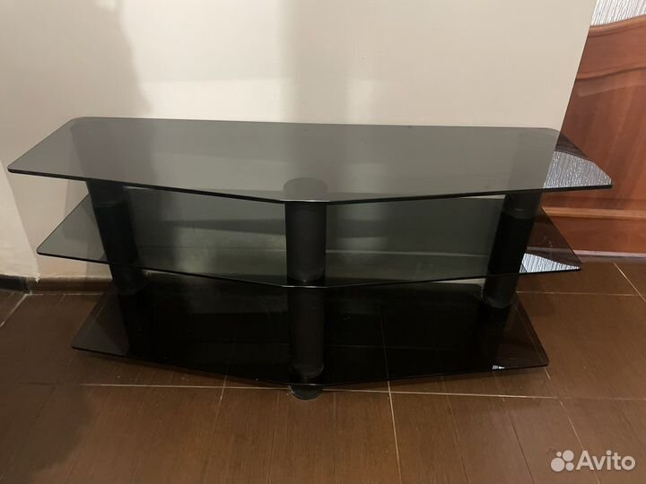 Стеклянная тумба под тв