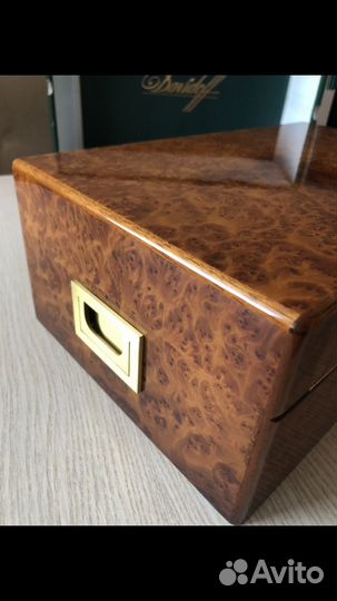 Хьюмидор Davidoff новый Туя, лак, Швейцария