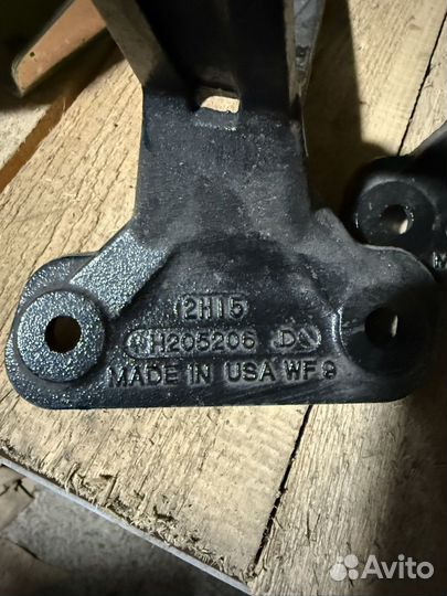 Зубец (Бич) молотильного барабана AH228817