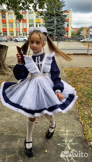 Продам школьную форму