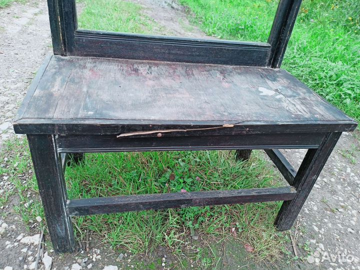 Старинная рама для зеркала с консолью