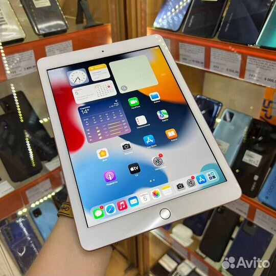 Планшет iPad 2018 Wi-Fi 32GB