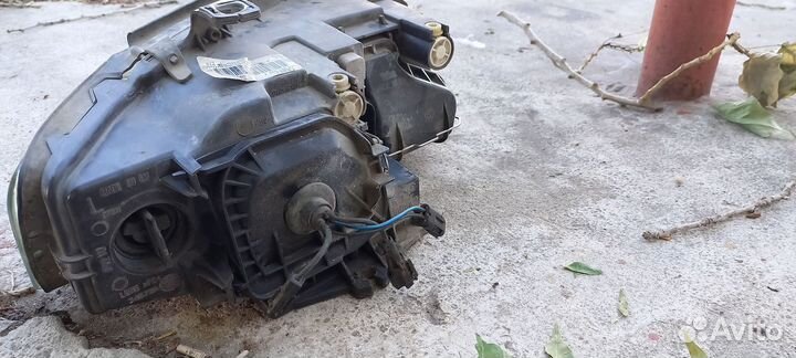 Фара левая Audi a4 b6