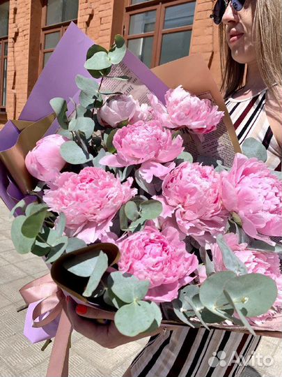 Букет из Пионов