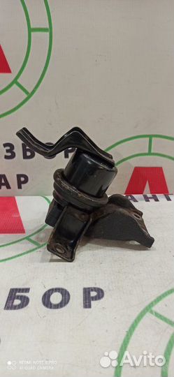 Опора (подушка) передняя правая Mitsubishi Lancer