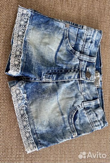 Джинсовые шорты на девочку 104