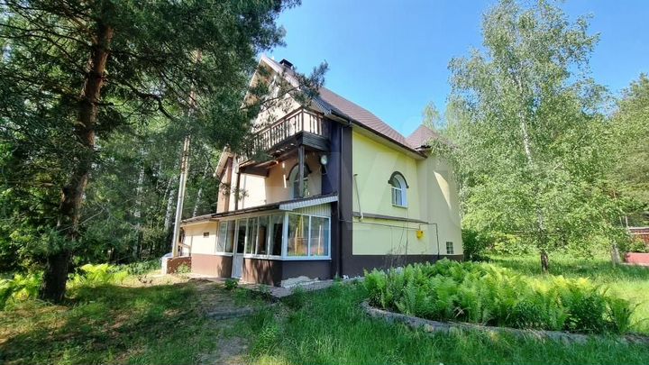 Дом 210 м² на участке 80 сот.