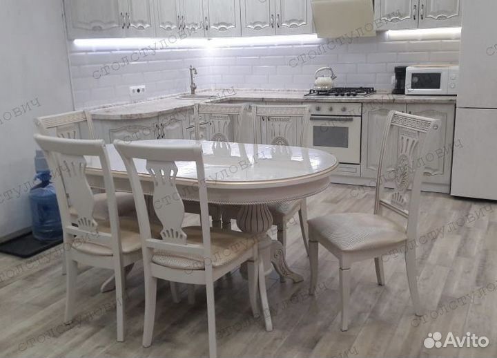 Столы и стулья