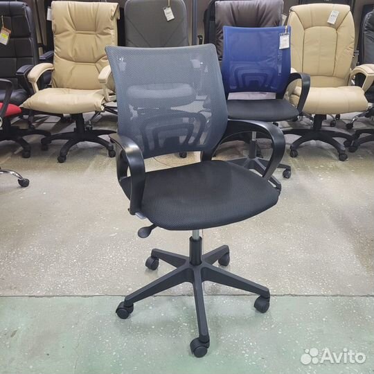 Офисное кресло Бюрократ Ch-695