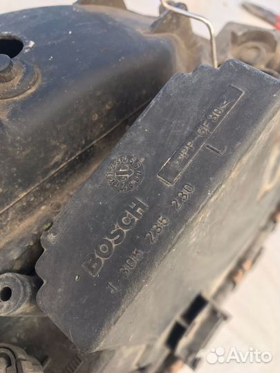 Audi A8 D2 фара левая