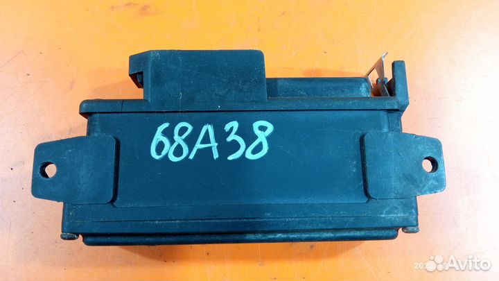 Блок электронный для Audi 100 / C4